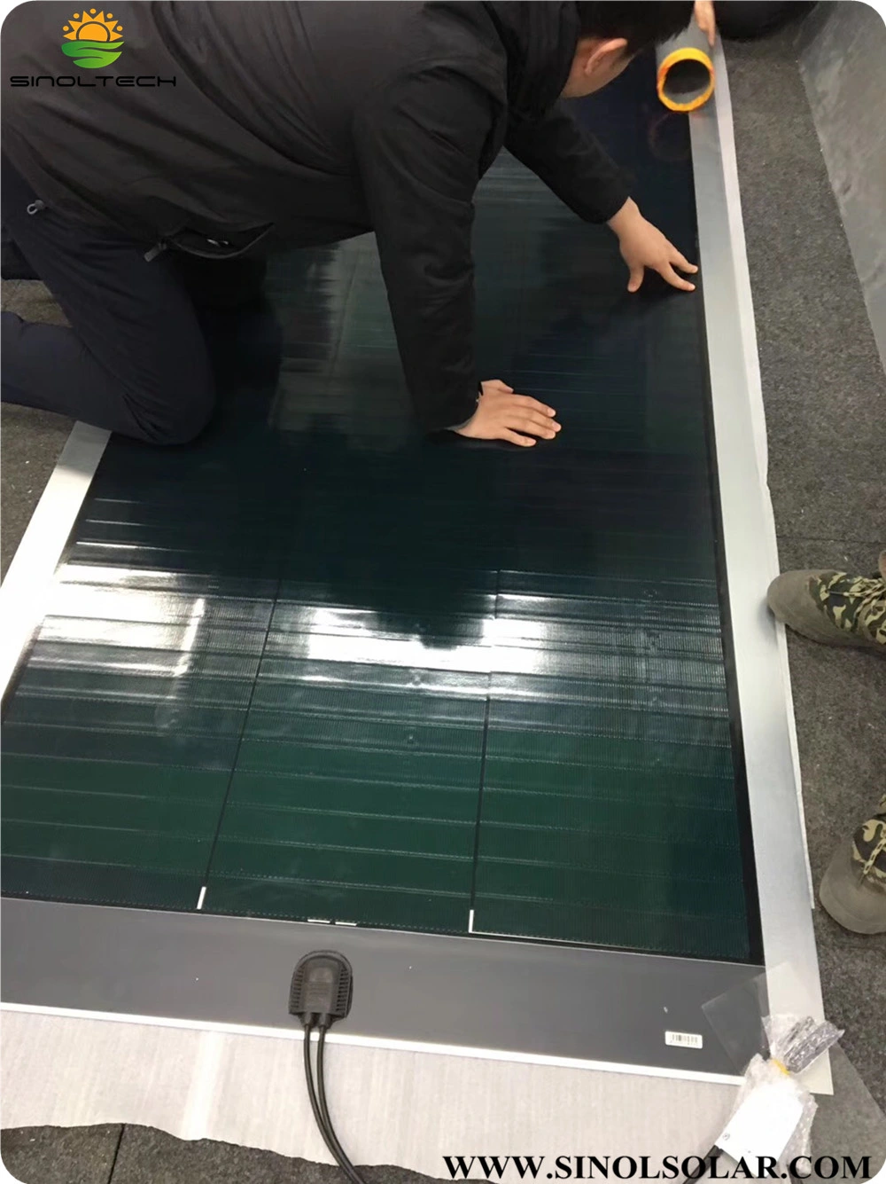 16.5% Efficiency 170W Flexible Solar Panel for Membrane Roofing (FLEX-03WS-170W)